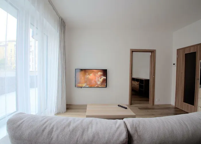 Sunny, Fully Furnished Type With Terrace Appartamento